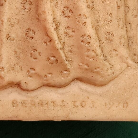 Worlds Best Mother 1970 R&W figurine - Picture 7 of 7